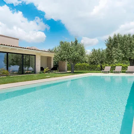 Netina Domus Villa *